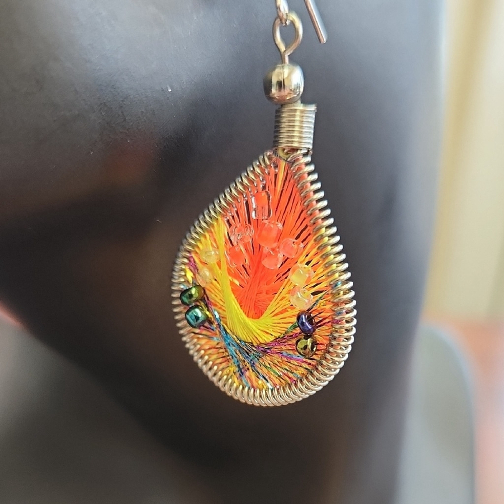 Spirit Of Nature Sunset Glow Teardrop Earrings with Intricate Handwoven Thread - Picture 2 of 6